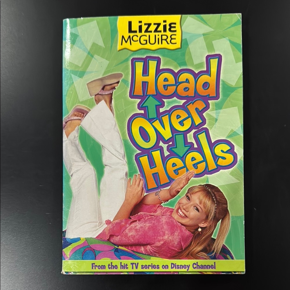 Lizzie McGuire #12: Head Over Heels - Paperback Novel